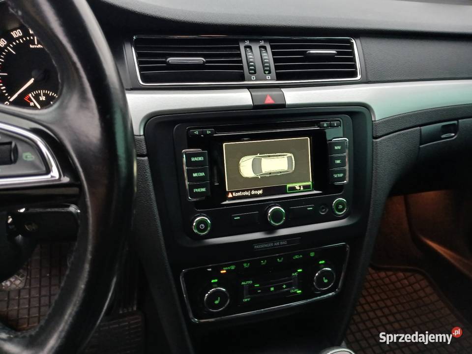 Skoda Superb nieuszkodzony Samochody osobowe Ciechanów