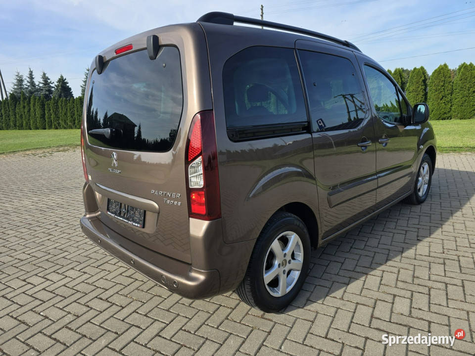 Peugeot Partner 16Benzyna gniazdo USB Kutno