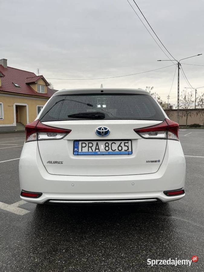 Toyota Auris Hybrid Polski Salon nieuszkodzony Auris Zagórów
