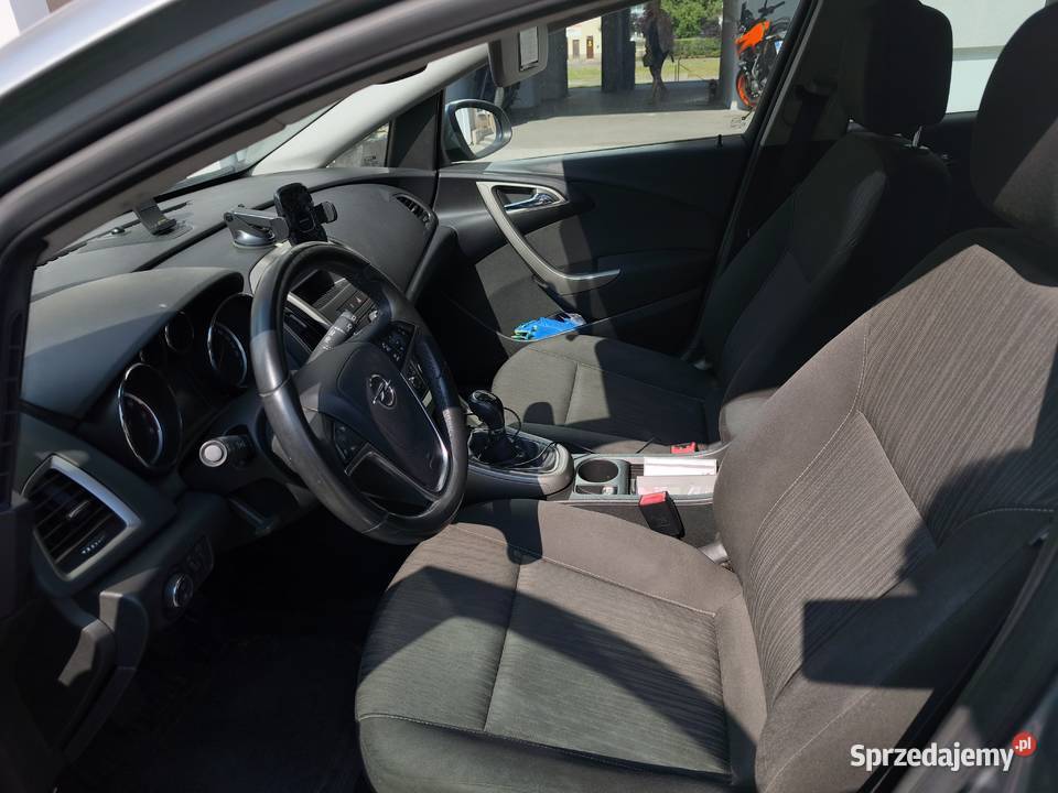 Opel Astra J 2011 niezawodne ekonomiczne z 1398cm3 mazowieckie Warszawa