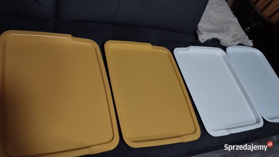 taca tacka plastikowa 4 sztuki komplet wielkopolskie Poznań