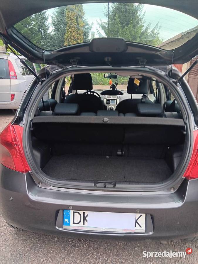 Toyota Yaris II super utrzymana i zadbana benzyna Chełmsko Śląskie