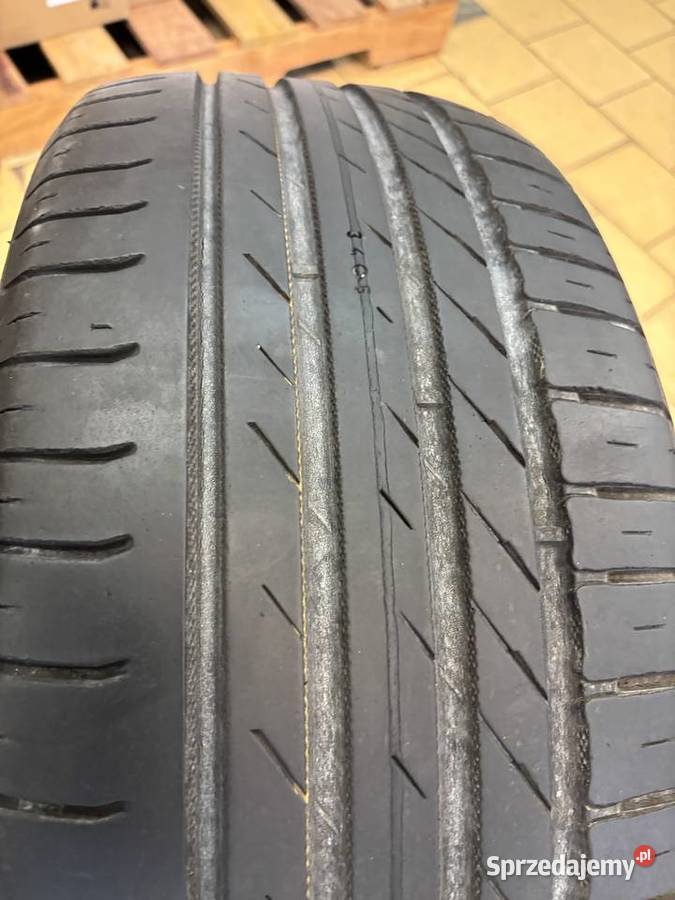 OPONY NOKIAN TYRES 2255516 99 W DOT0820 Warszawa