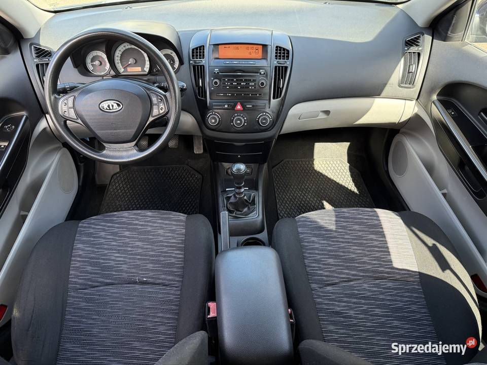 Kia Ceed 14 Benzyna 110 Niski przebieg 108k VAT marża mazowieckie Warszawa