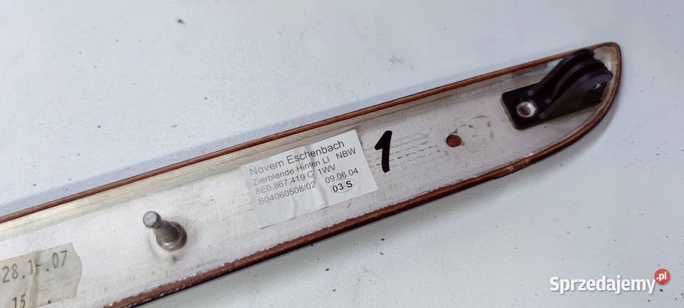 LISTWA DEKORY DRZWI L T AUDI A4 B7 8E0867419C Przystajń