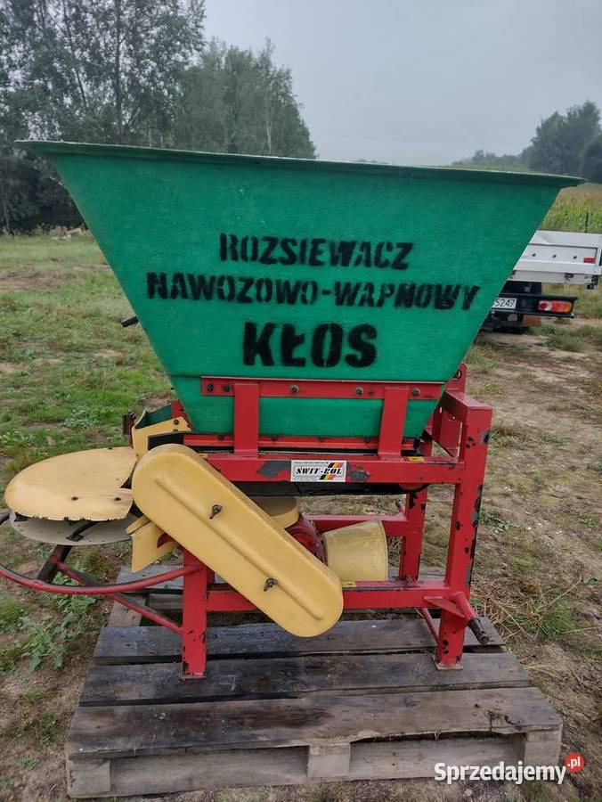 Rozsiewacz nawozów Motyl Kłos nowy dowóz Spławy Pierwsze