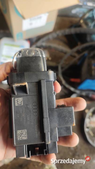 Stacyjka kluczyk 8K0989131D Audi a5 Sportback osobowe Książ Wielkopolski