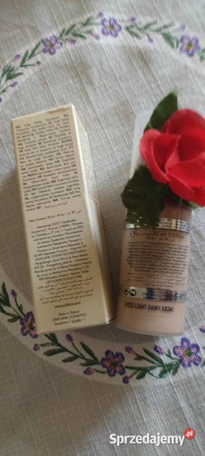 Podkład Everlasting Light Ivory Kość Słoniowa Oriflame lubelskie Lublin