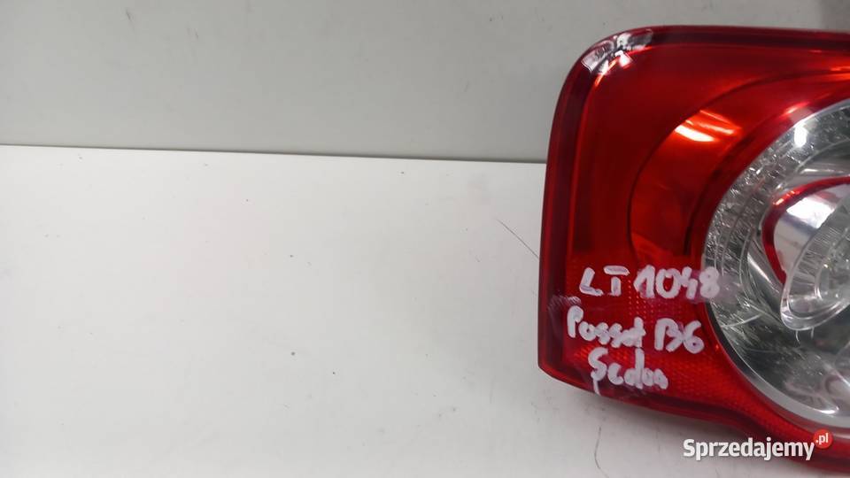 VW PASSAT B6 SEDAN LAMPA TYŁ LEWA Zbierkowo
