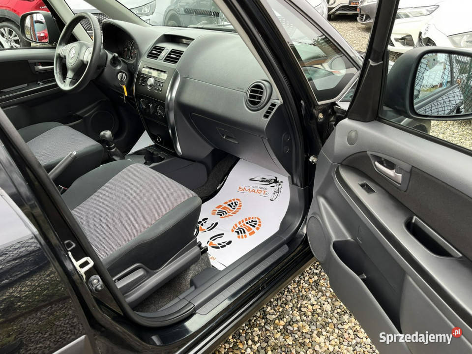 Suzuki SX4 16 Benzyna 113 Podgrzewane Fotele 1 sprzedam