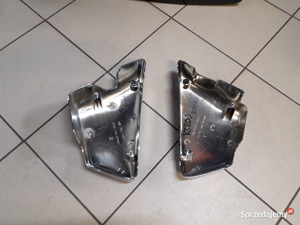 Boczek osłona prawa lewa Suzuki VZ 800 2006r Jawiszowice