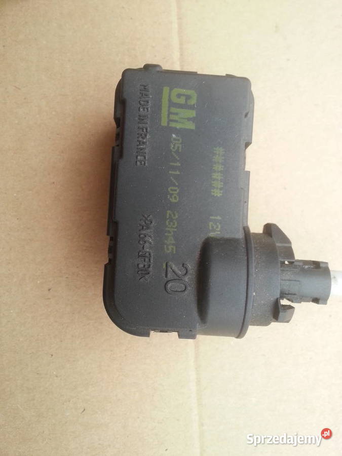 silniczek lampy regulacja opel vectra c signum Kębliny