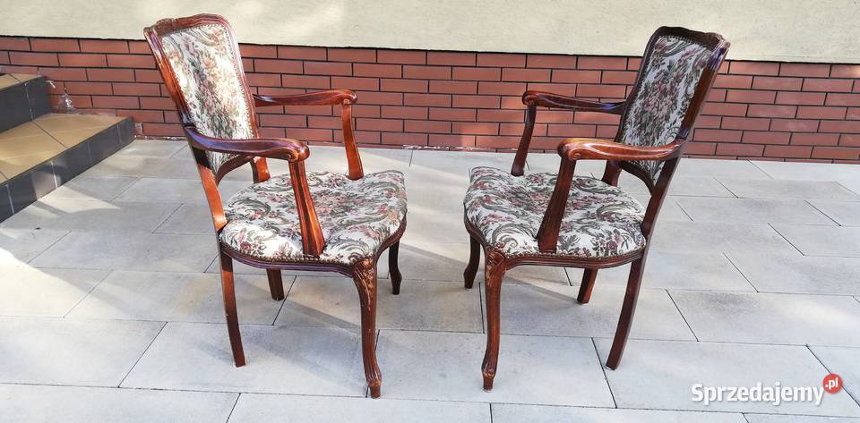 Fotel Ludwik stylowy na giętych nogach krzesło mazowieckie Sulbiny