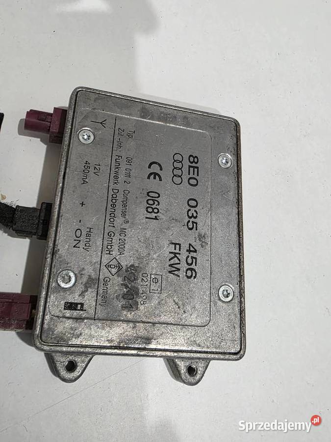 Wzmacniacz antenowy Audi a4b6 8E0035456 Pozostałe Iława