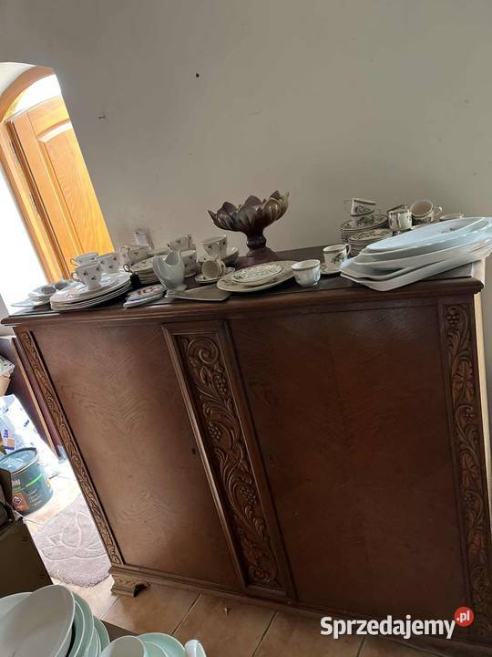 Komoda dębowa z pięknymi pasami rzeźb wyższa Gdańsk