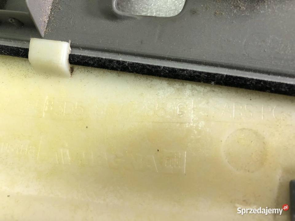 OSŁONA SŁUPKA PRAWA 3D5867285C VW PHAETON