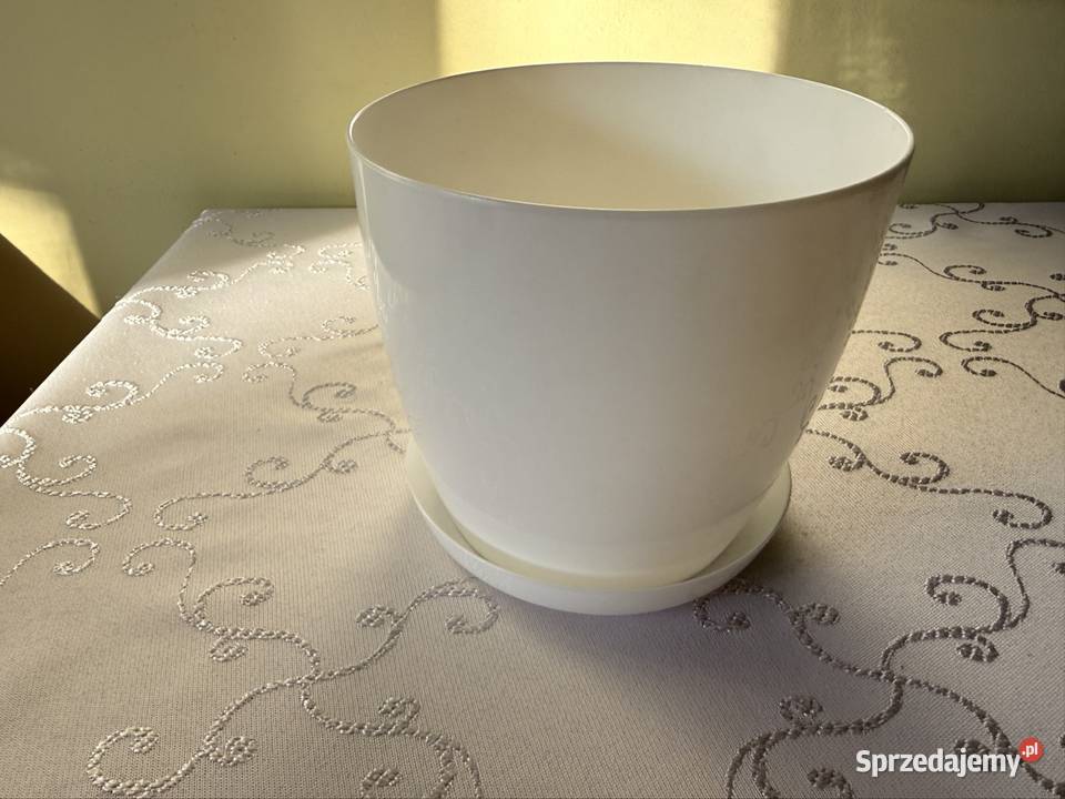 Biała Doniczka z Podstawką Okrągła Osłonka Czerwionka-Leszczyny