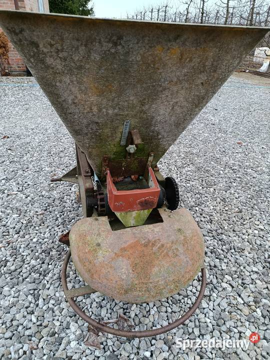 Siewka polska rozsiewacz nawozów Motyl Grójec