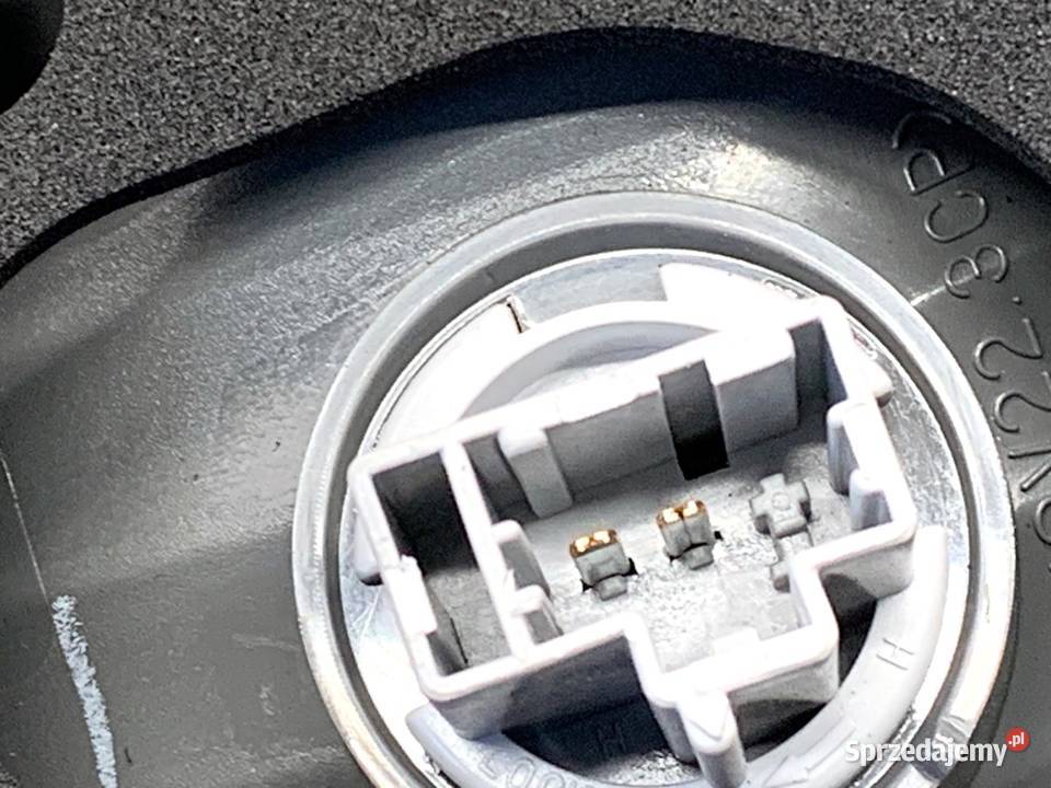 LAMPA PRAWY TYŁ HONDA CIVIC IX SedanLimuzyna