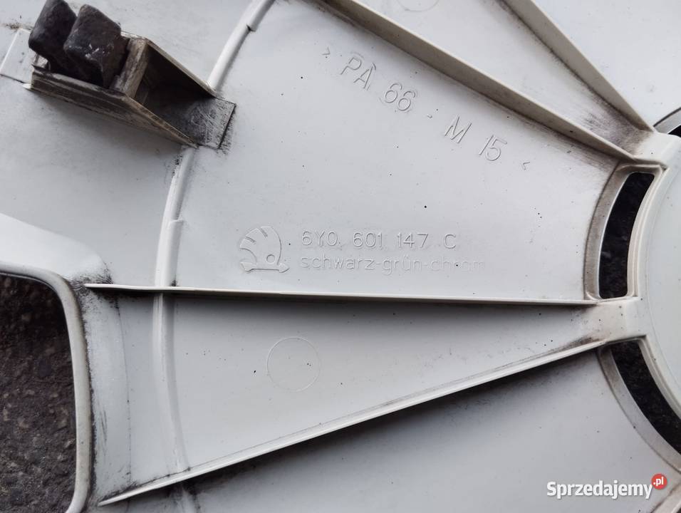 Kołpak Skoda 13 Fabia 6Y0601147C spinki sztukę Kamieniec