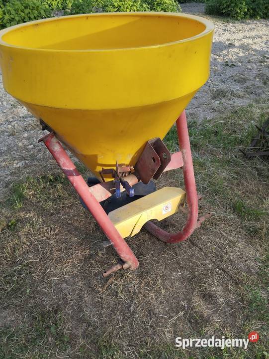 Rozsiewacz nawozów lejek Rozsiewacze nawozów lubelskie Maszów