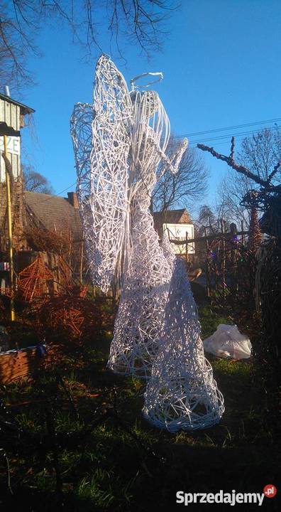 Duży anioł z wikliny Łupowo