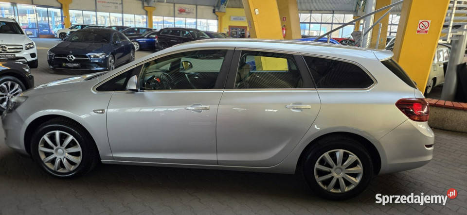 Opel Astra OPIS W podanej roczna gwarancja J Mysłowice