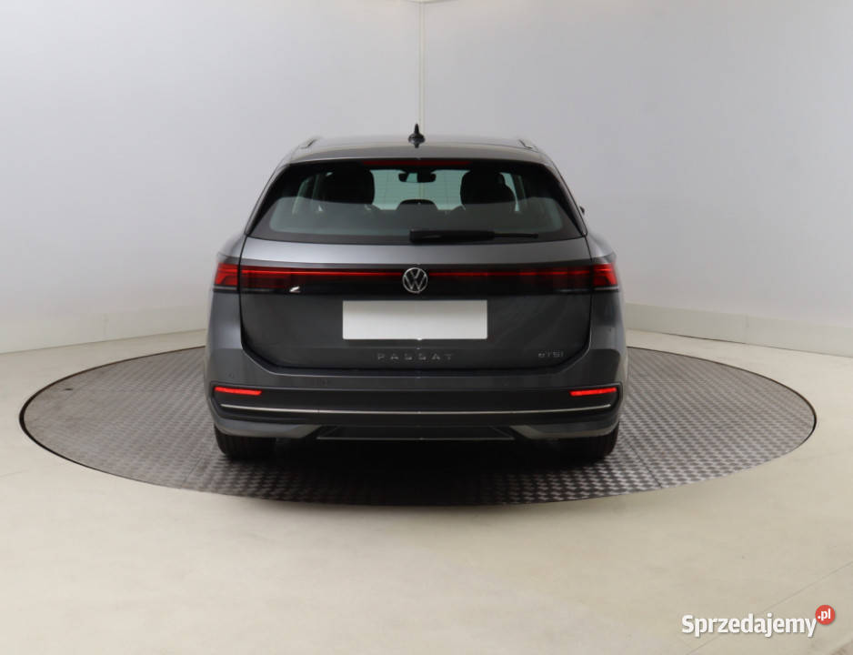 VW Passat 15 eTSI ACT Bielany Wrocławskie