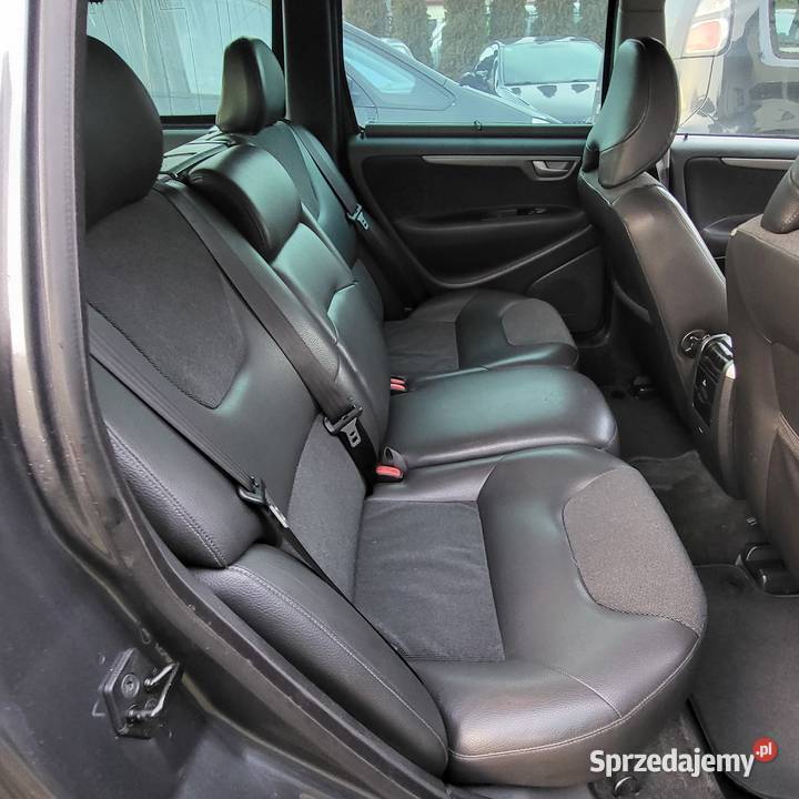 Volvo XC 70 24D AWD Momentum bezwypadkowy bez Góra Kalwaria