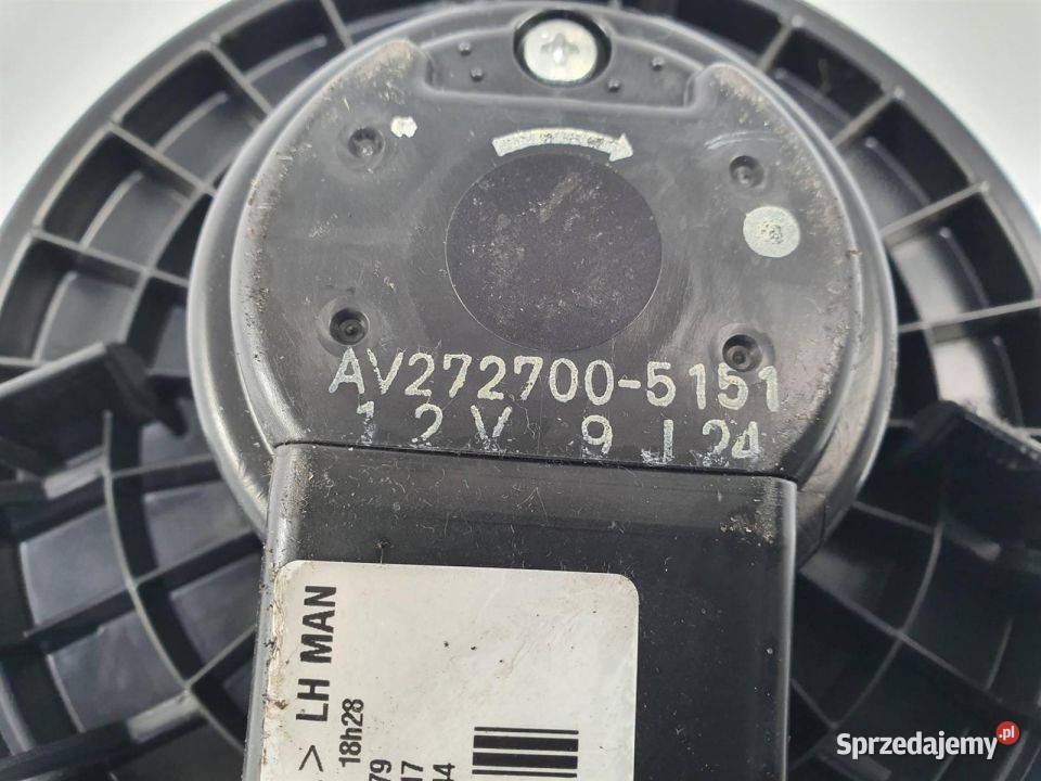 WENTYLATOR KABINOWY TOYOTA AURIS AV2727005151