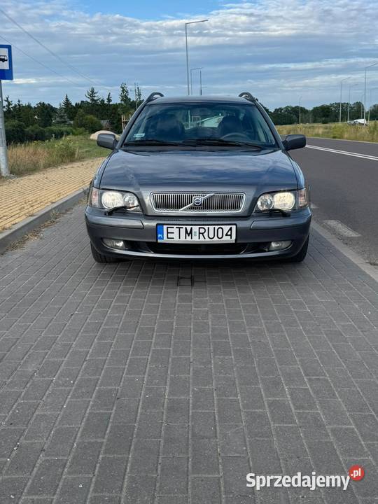 Volvo V40 I 18 2003r 122 benzyna