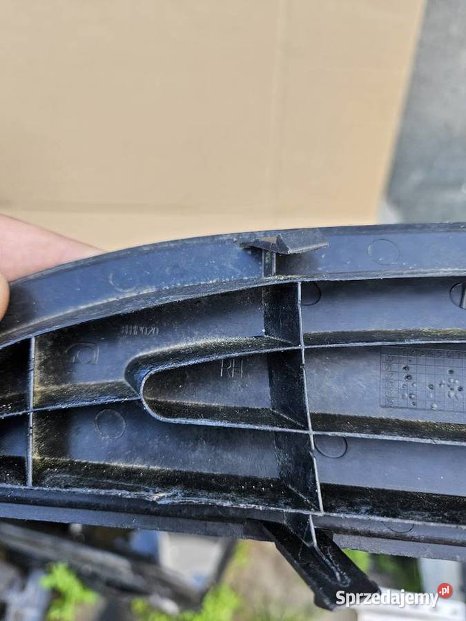 TOYOTA COROLLA E12 0204 HB KRATKA ZAŚLEPKA PRAWA Międzychód