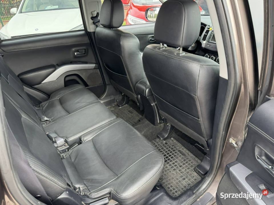 Mitsubishi Outlander Outlander 4x4 ładny stan garażowany