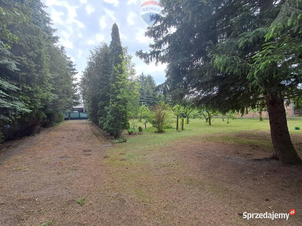 Działka budowlana 2100 m2 z domem Zakręt