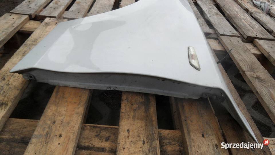 BMW E81 E87 LIFT 11r HB 5D błotnik lewy przód osobowe