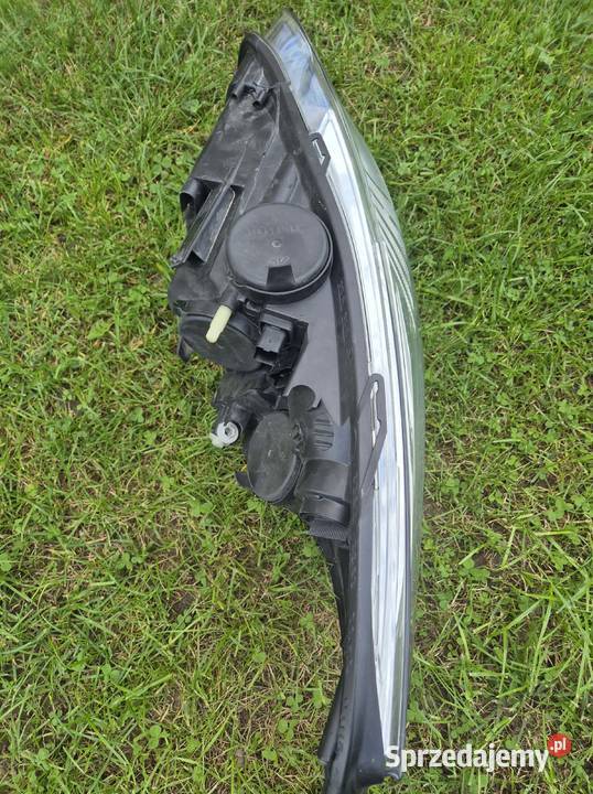 Renault Clio IV 4 lift lampa przednia prawa małopolskie Bucze