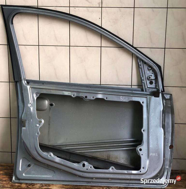 DRZWI PRZÓD PRZEDNIE LEWE ORYG FORD FIESTA MK6 osobowe Skołoszów