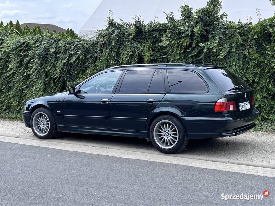 Bmw w39 touring welurowa tapicerka Kiełczów