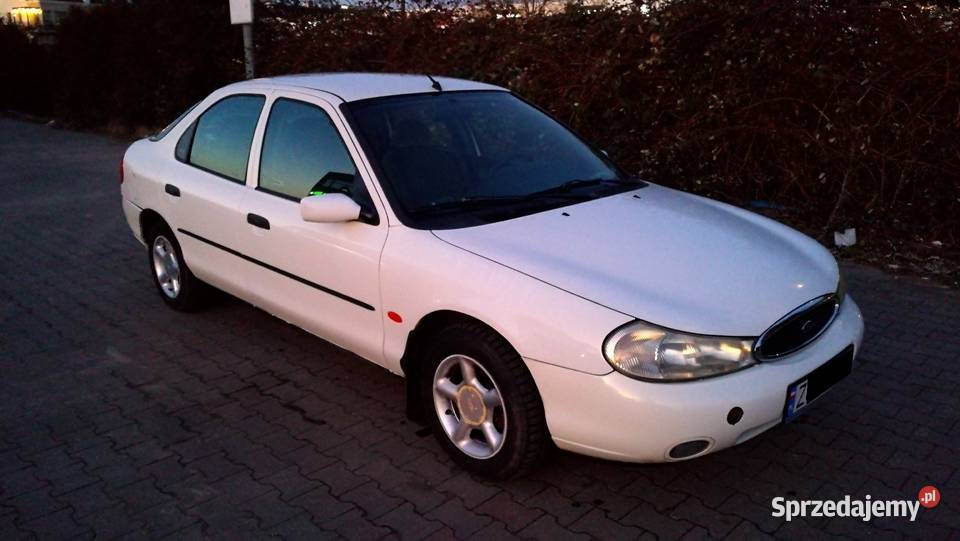 Ford Mondeo 18 benzyna I własciciel Polski Salon Szczecin