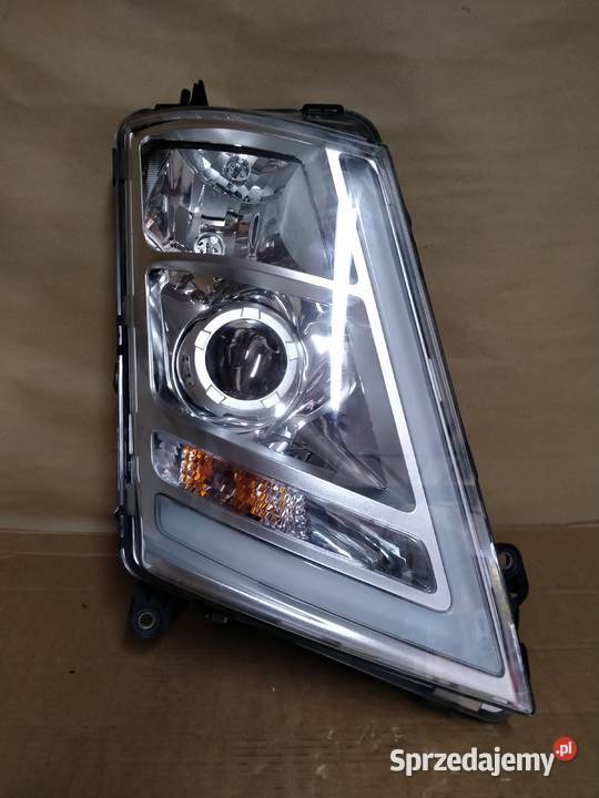 VOLVO FH4 LAMPA PRAWA BIXENON XENON PRAWY Lampy przednie Kargowa