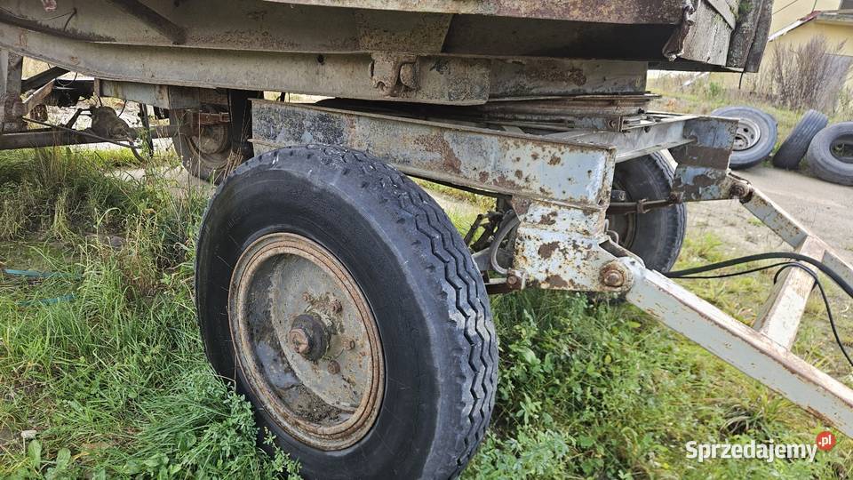 Przyczepy d47 2 sztuki nieuszkodzony warmińsko-mazurskie Bartoszyce sprzedam