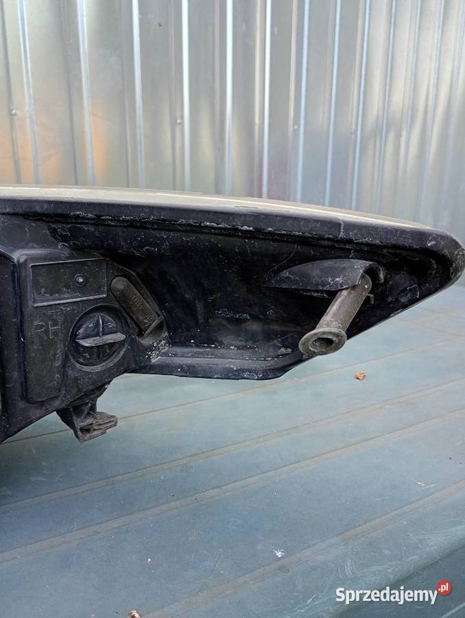 Reflektor prawy ford mondeo MK4 2007 Jarosławiec
