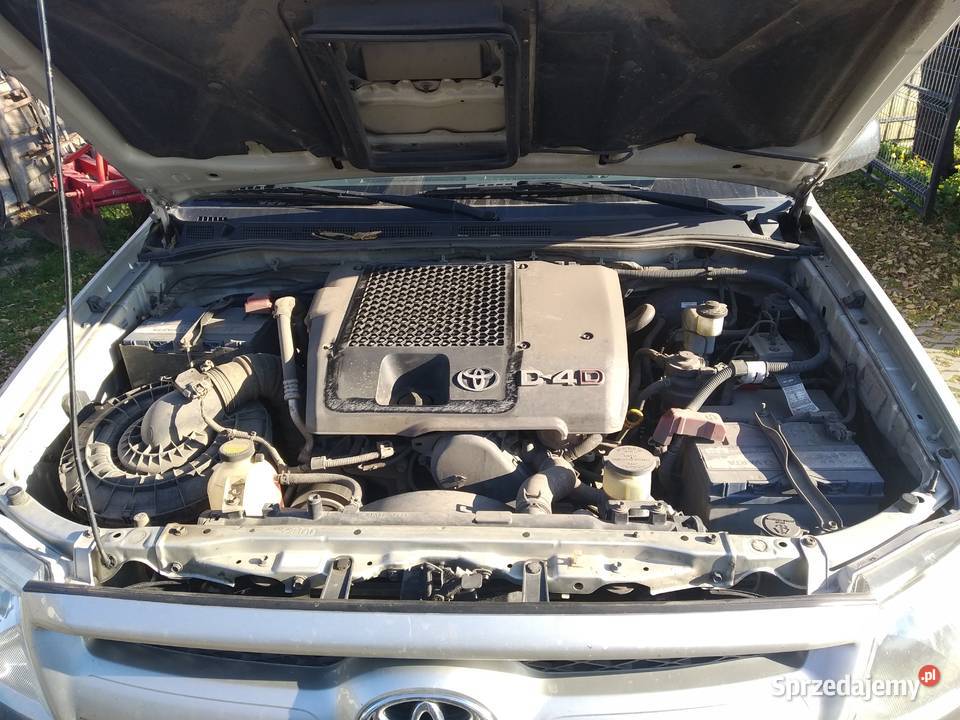 Sprzedam Toyota Hilux z 2007 r lakier metallic sprzedam