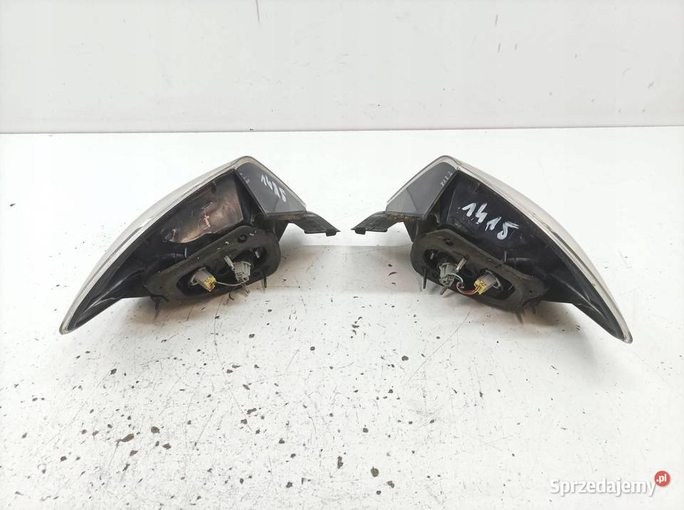 LAMPA TYŁ KOMPLET LIFT FL Mazda 3 I 20032009 osobowe