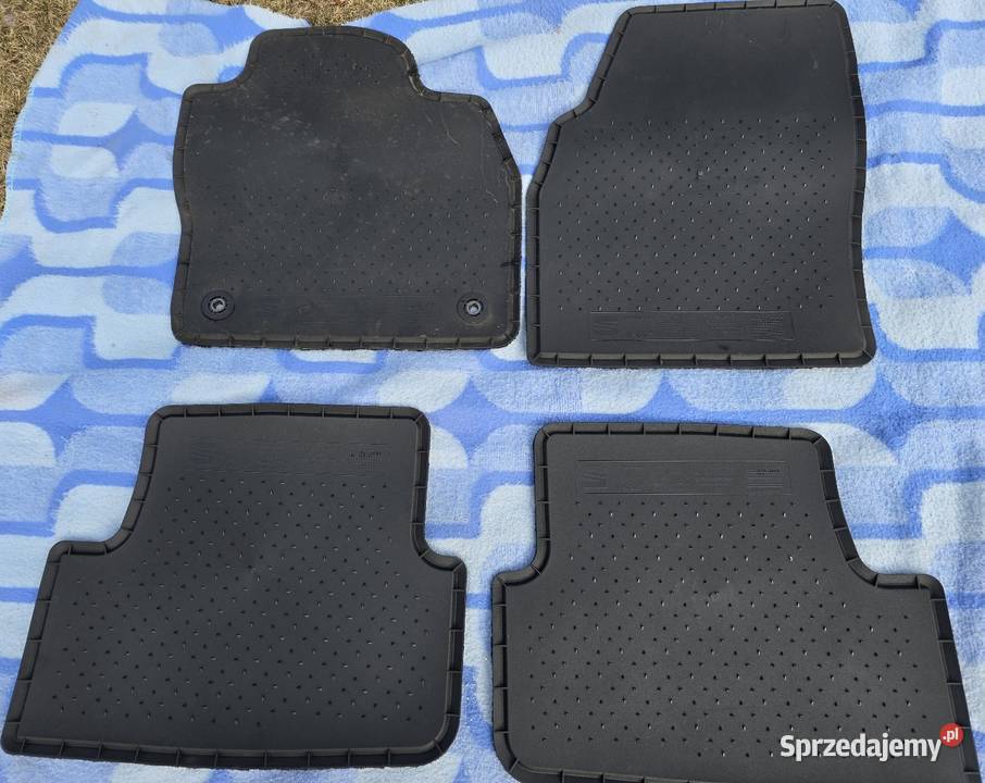 Dywaniki welurowe oryginalne Seat Komplet