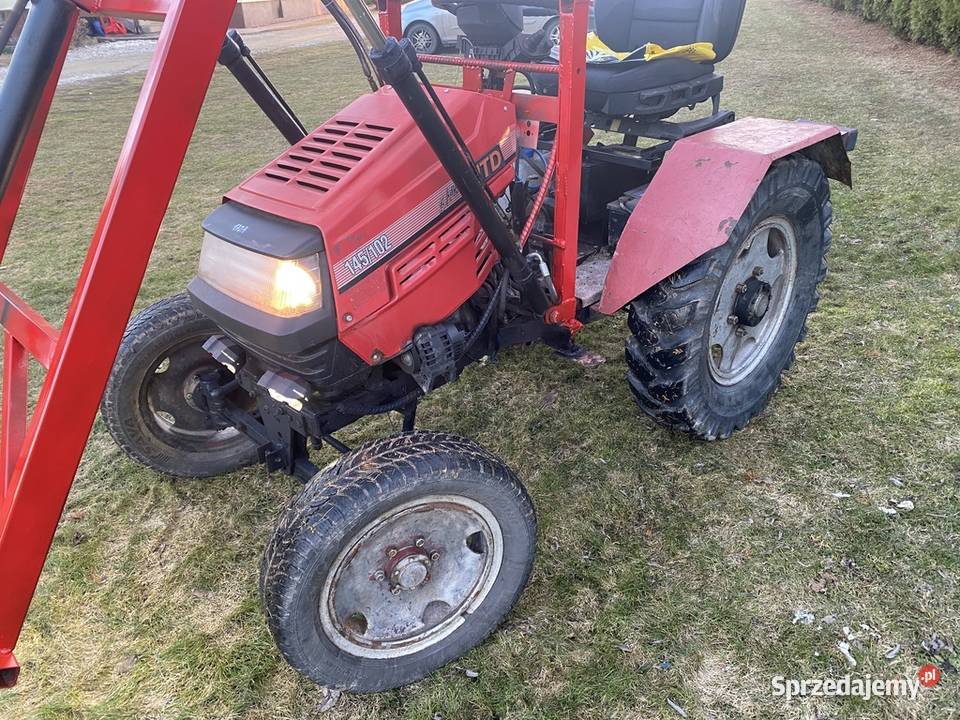 Sprzedam traktor SAM z ładowaczem podnośnik 126p świętokrzyskie Strawczyn