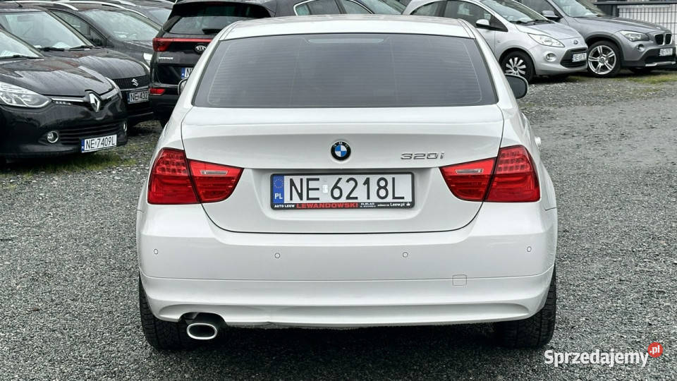BMW 320 20 Benzyna Moc 170 Automat przyciemniane szyby Elbląg