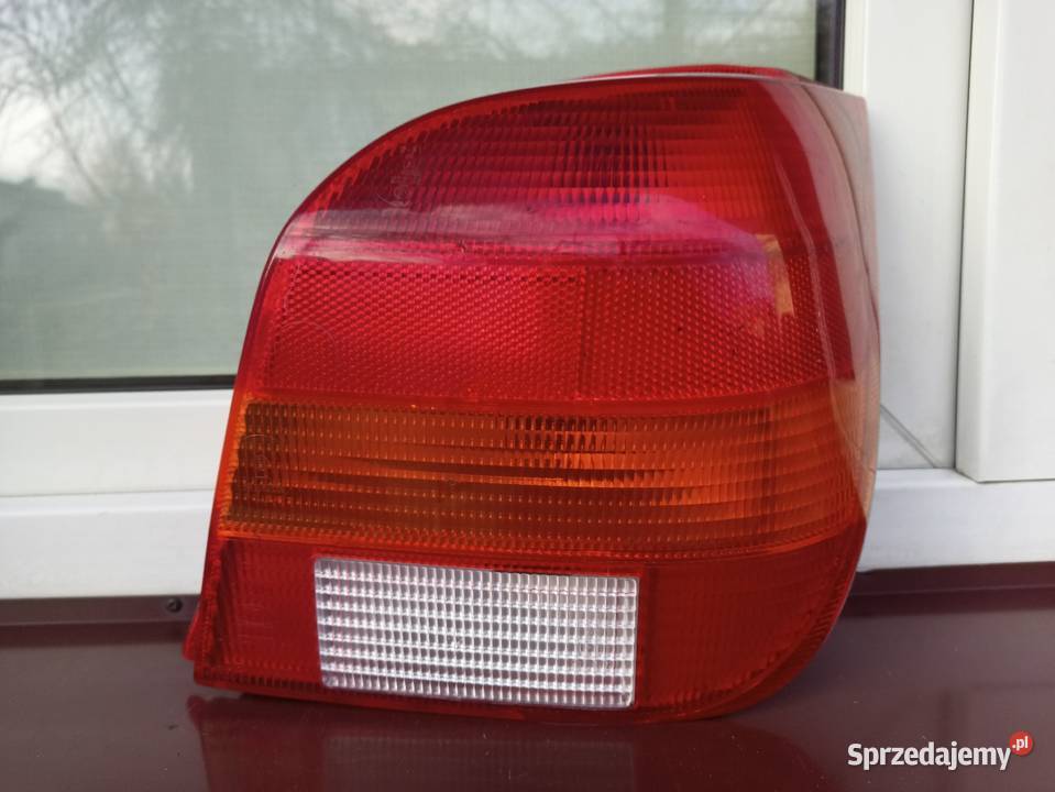 Ford Fiesta MK3 III lampa tył tylna prawa wkład łódzkie Sieradz