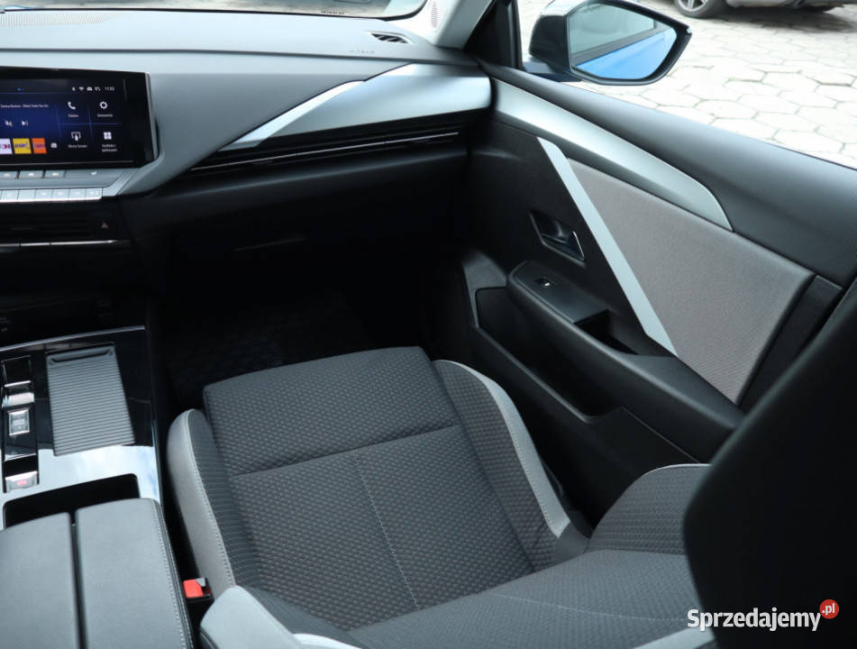 Opel Astra 12 Turbo Astra Łódź