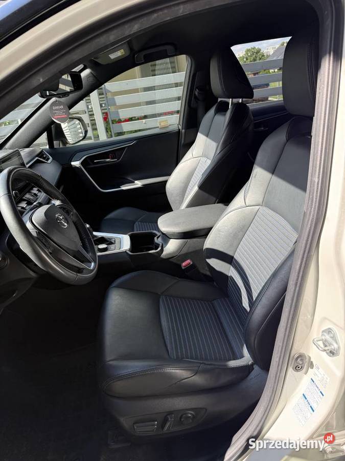 Toyota RAV4 2022 Selection PIERWSZY Właściciel nieuszkodzony Motoryzacja